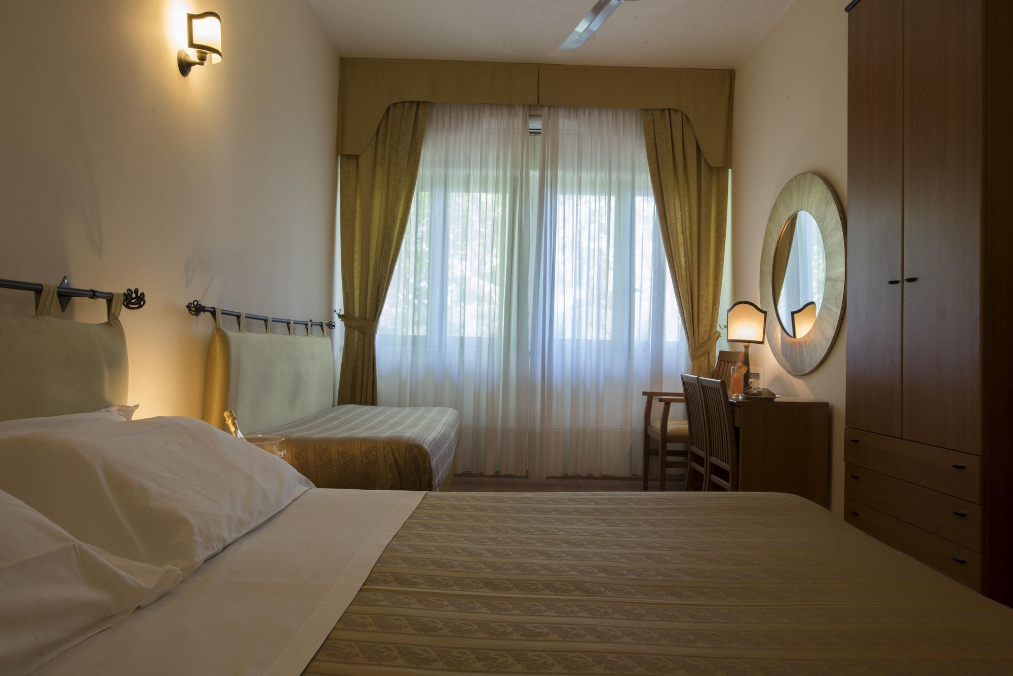Villa Morgana Resort And Spa Torre di Faro Buitenkant foto