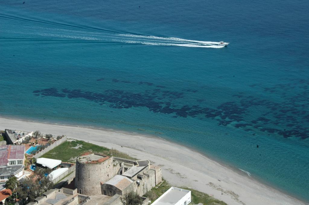 Villa Morgana Resort And Spa Torre di Faro Buitenkant foto