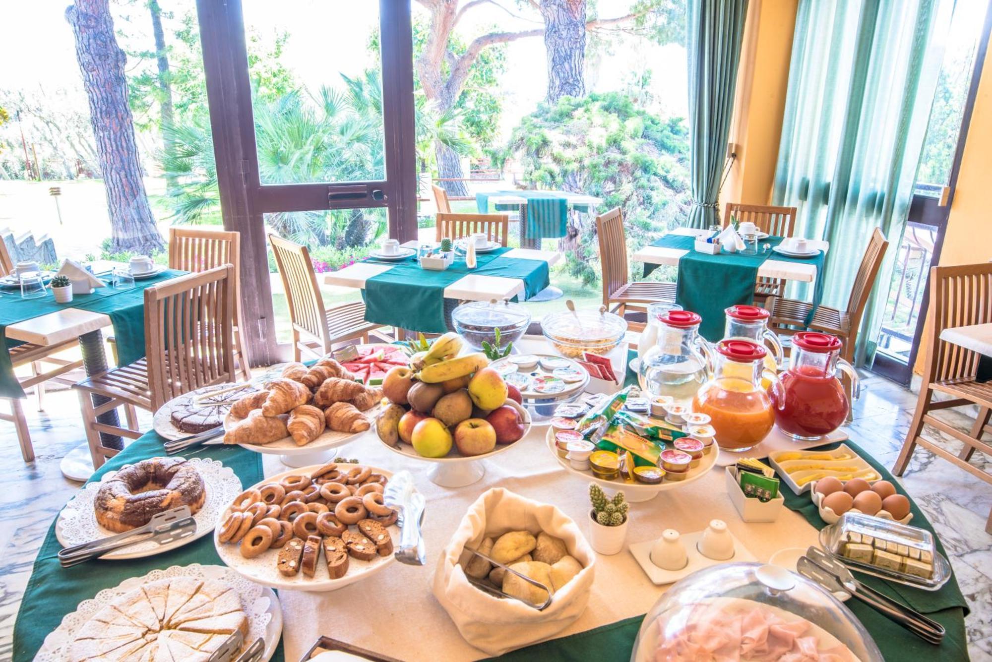 Villa Morgana Resort And Spa Torre di Faro Buitenkant foto