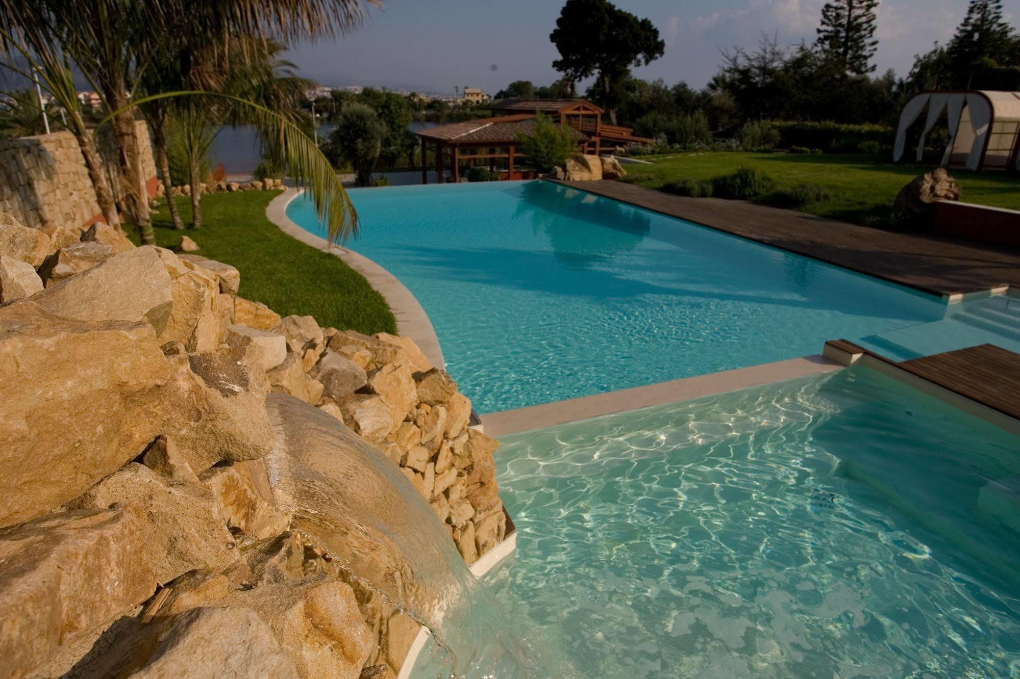 Villa Morgana Resort And Spa Torre di Faro Buitenkant foto
