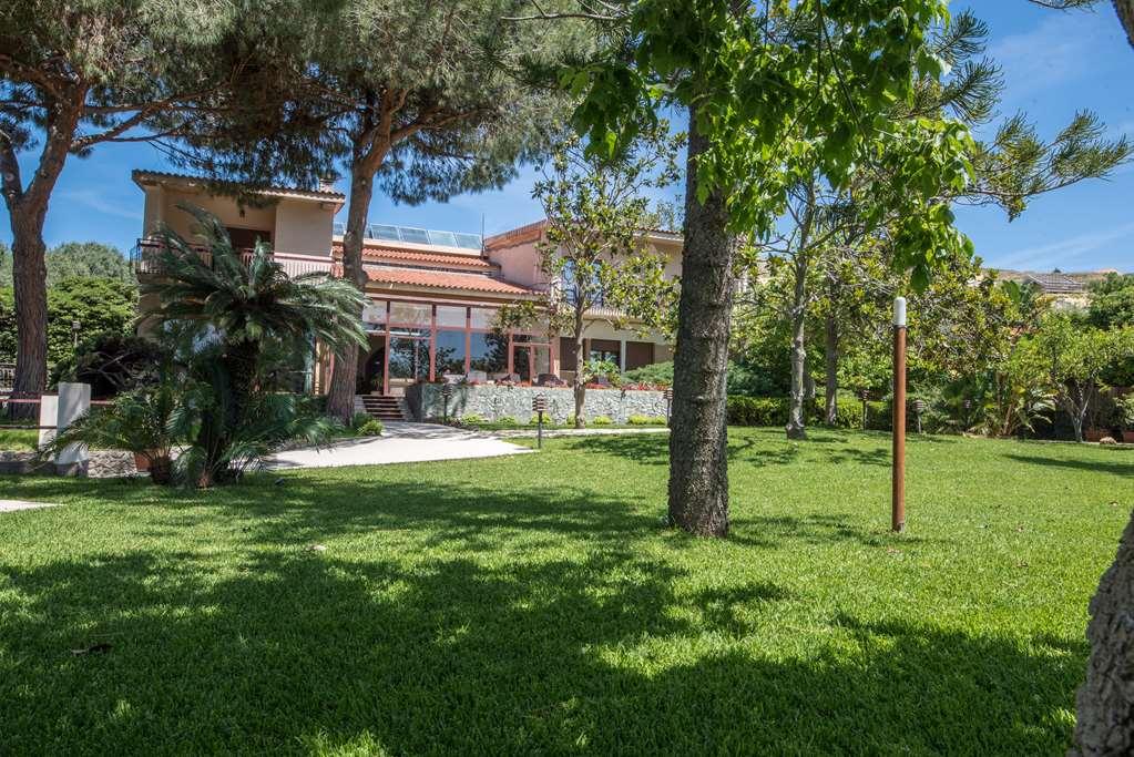 Villa Morgana Resort And Spa Torre di Faro Buitenkant foto